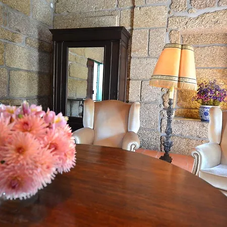 Bed & Breakfast Casa Do Ribeiro Guimarães
