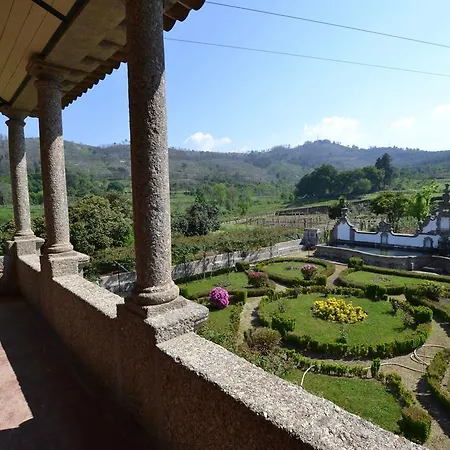 Bed & Breakfast Casa Do Ribeiro Guimarães